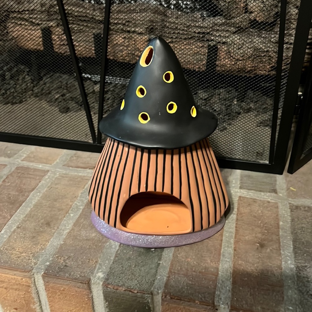Vintage 10” Tall Witch Halloween Pottery Luminary - Picture 10 of 13